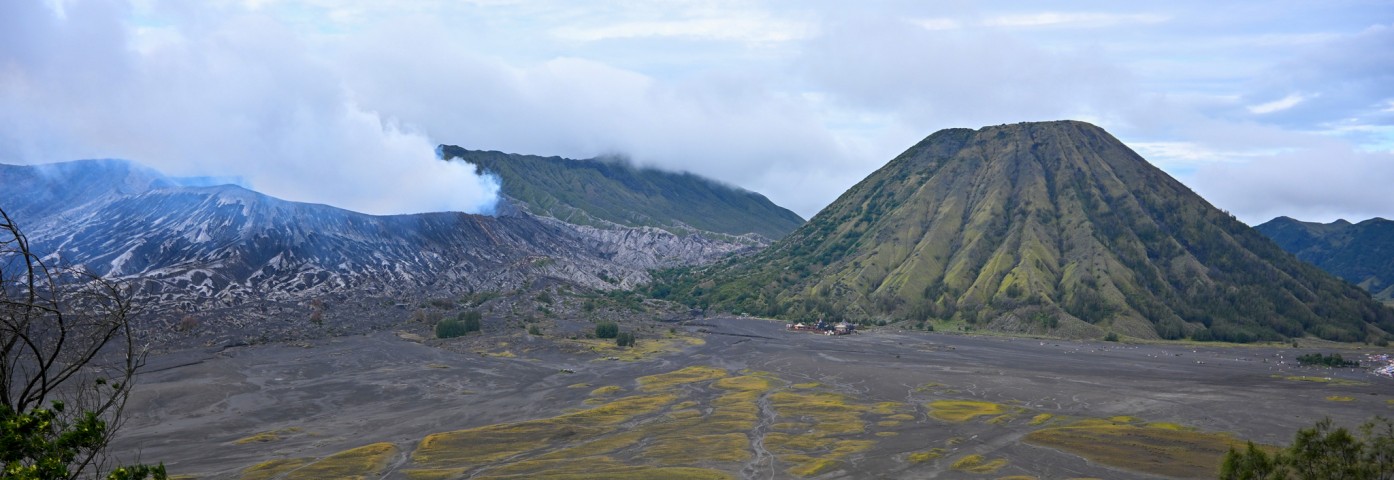 Indonezja - królestwo ognia na wyciągnięcie ręki. Jak zaplanować trekking na wulkan Bromo?