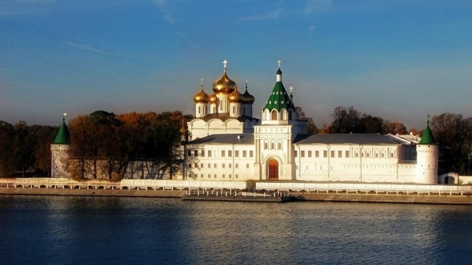 Wycieczka Moskwa - Złoty Pierścień - Petersburg.