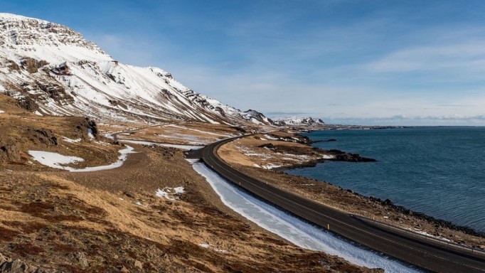 Wycieczka na Islandię zimą.