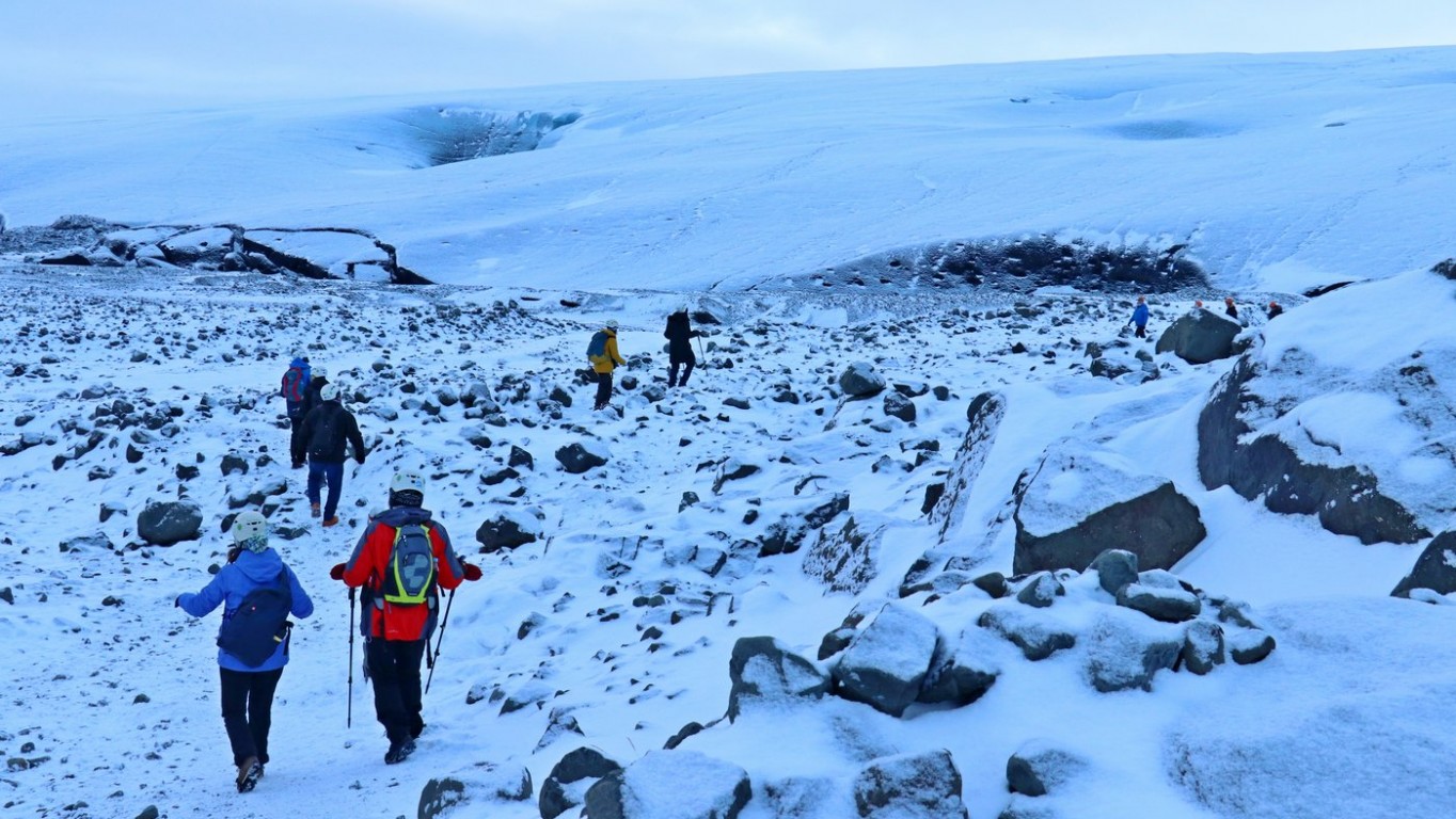 Wycieczka na Islandię zimą.